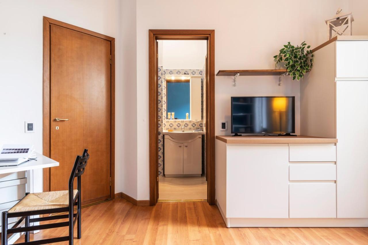 Casa Blu Flexyrent Apartment Wifi - No Ac 米兰 外观 照片